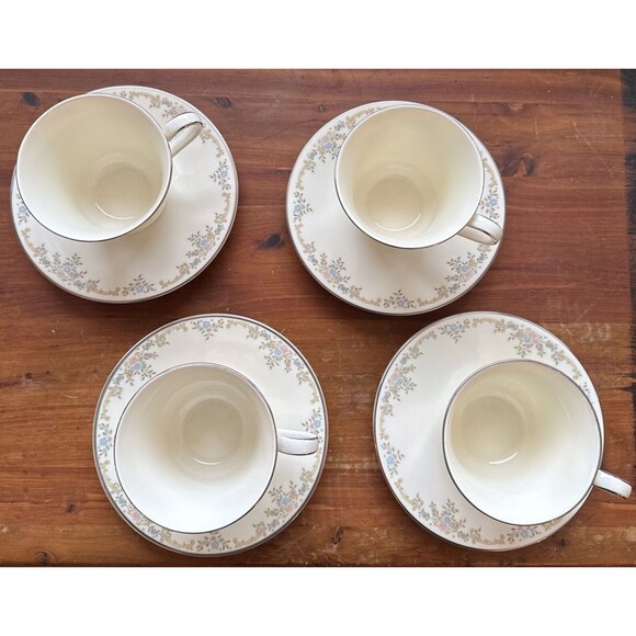 Royal Doulton 4 Teacup And Saucer Sets "Giselle" Romance Collection 1980s VTG - Picture 4 of 9